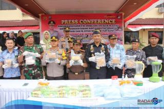 Dan Pil Ekstasi Jaringan Internasional Di Pulau Rupat Dan Pemusnahan Barang Bukti